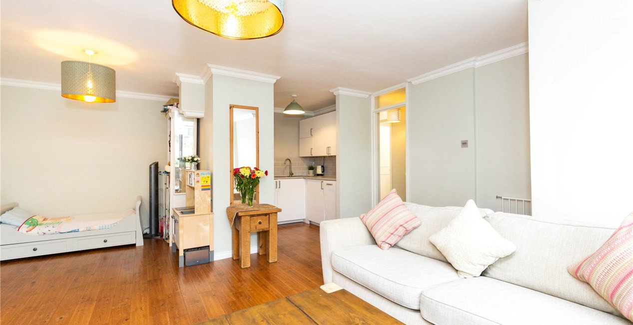 Livingroom/Kitchen