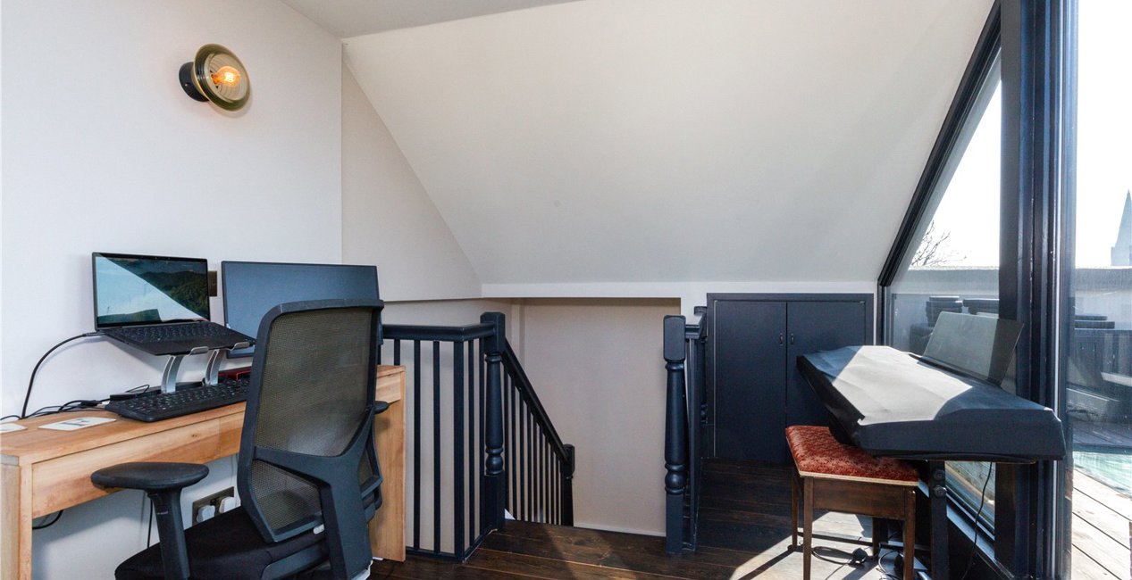 Roof Office Space