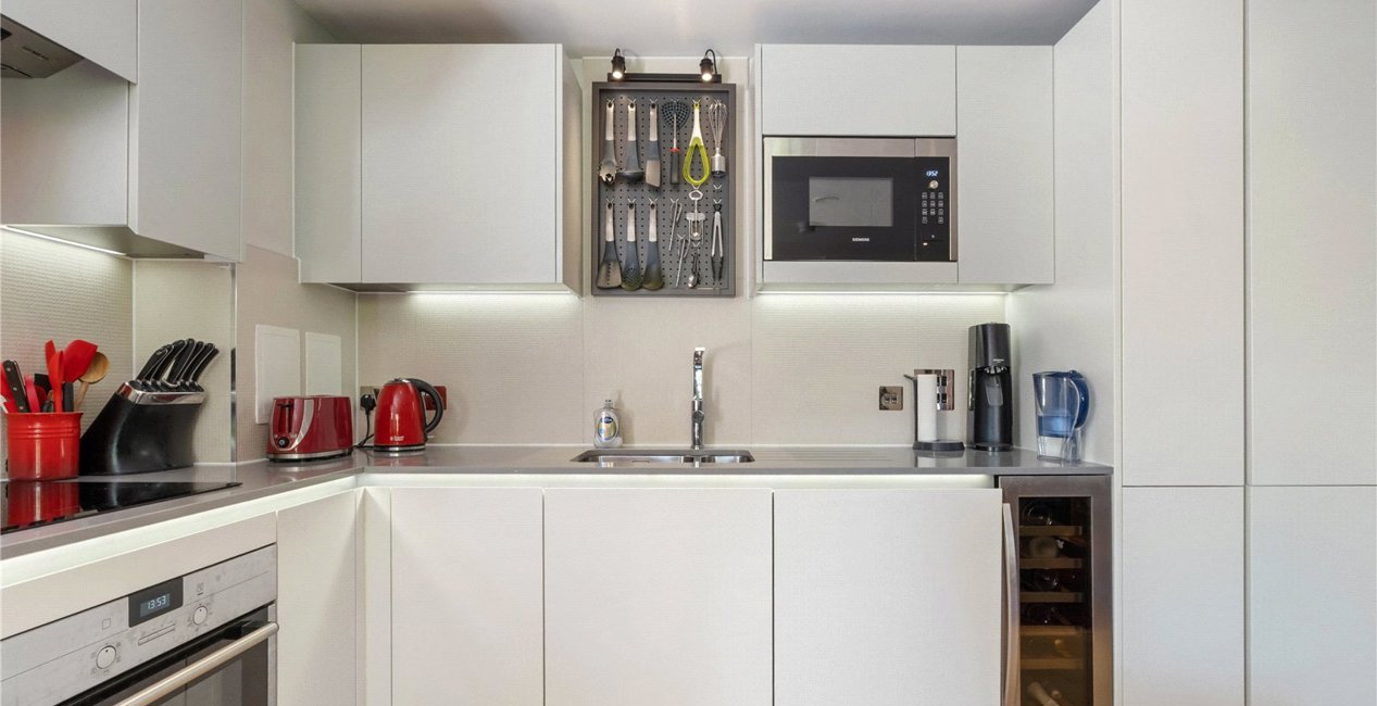 Picture No. 06